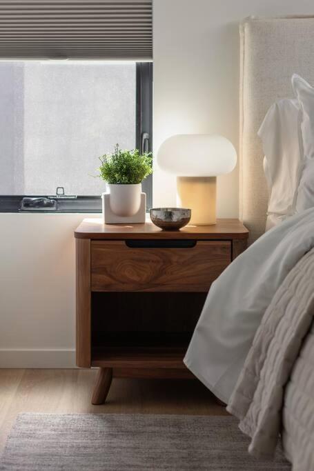 Casa Bramble Luxury 2Bed Suite Near Uofa Hospital Edmonton Ngoại thất bức ảnh