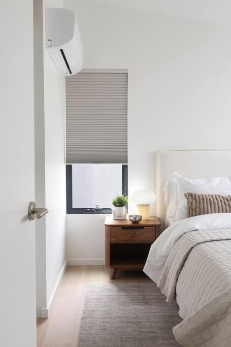Casa Bramble Luxury 2Bed Suite Near Uofa Hospital Edmonton Ngoại thất bức ảnh