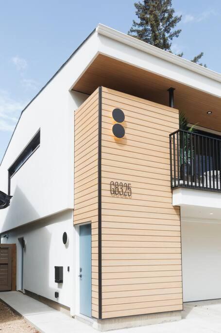 Casa Bramble Luxury 2Bed Suite Near Uofa Hospital Edmonton Ngoại thất bức ảnh