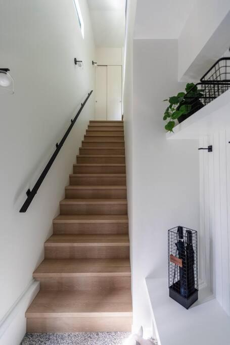 Casa Bramble Luxury 2Bed Suite Near Uofa Hospital Edmonton Ngoại thất bức ảnh
