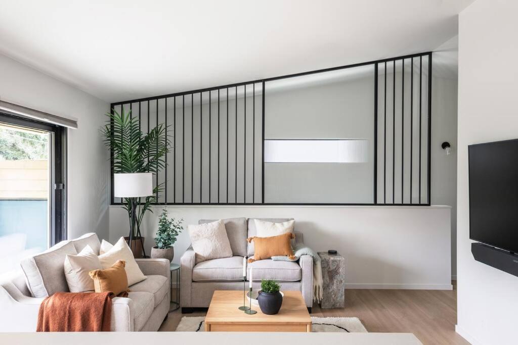 Casa Bramble Luxury 2Bed Suite Near Uofa Hospital Edmonton Ngoại thất bức ảnh